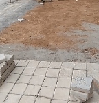 SHOCKING! BBMP contractor breaks tiles and refuses to re-lay new ones! Shopkeeper does it on his own 4