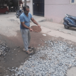 HSR residents fill potholes themselves! 7