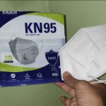 MedPlus in the dock: Package shows with respirator; mask delivered without valve 4