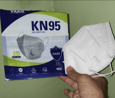 MedPlus in the dock: Package shows with respirator; mask delivered without valve 1 MedPlus in the dock: Package shows with respirator; mask delivered without valve 1