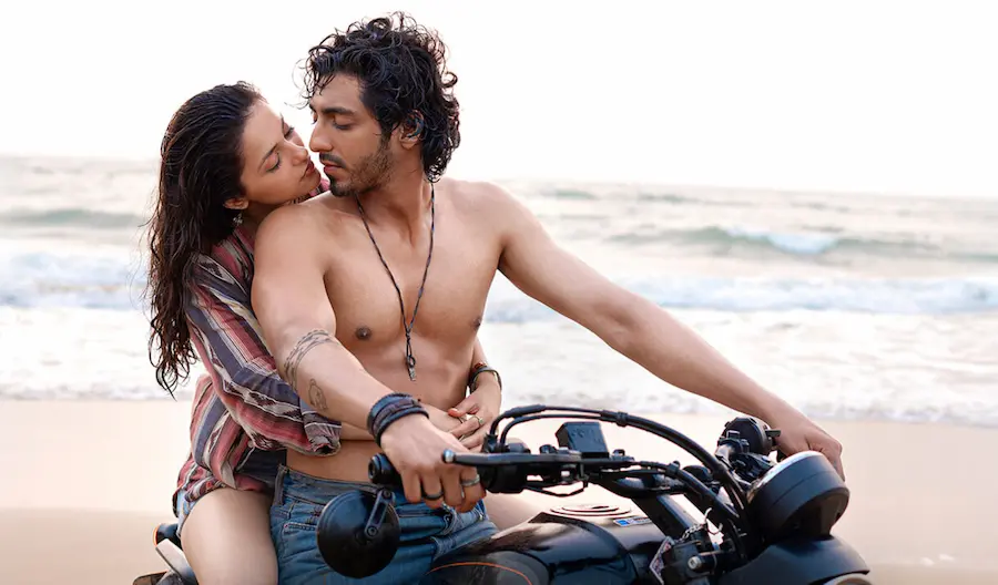 Saiyaara Phenomenon: How Two Newcomers Shattered Bollywood's 25-Year Romance Drought 5 Saiyaara Phenomenon: How Two Newcomers Shattered Bollywood's 25-Year Romance Drought 5